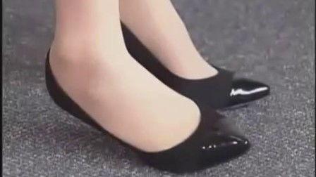 白领丝袜脚打胶,白领丝袜脚打胶，展现独特时尚魅力