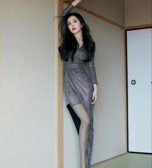 杨幂丝袜大胸图片搜索,杨幂丝袜性感魅力全展现