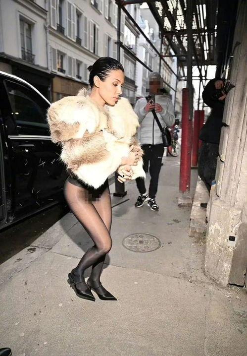 看美女脱丝袜 内衣,内衣与美女的完美邂逅