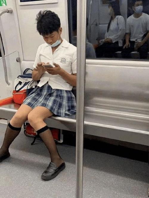 正太穿丝袜,正太的青春时尚演绎